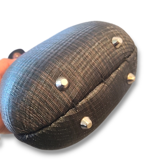 Like New Woven Straw Hand Bag Hard Shell - Picture 8 of 11